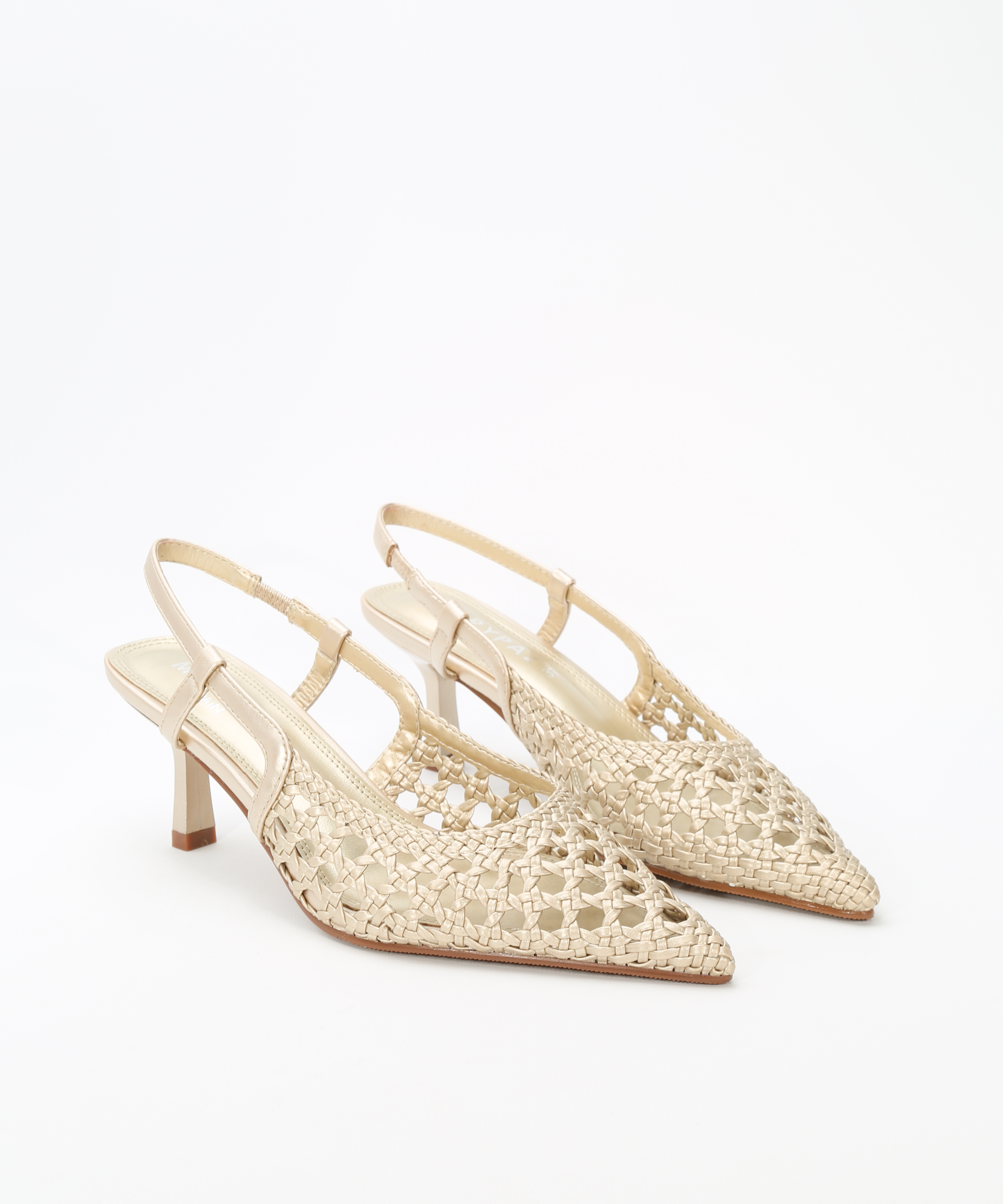 Sapato aberto atr&aacute;s entran&ccedil;ado image number null